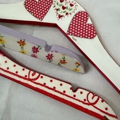 【難あり】子供用木製ハンガーの画像