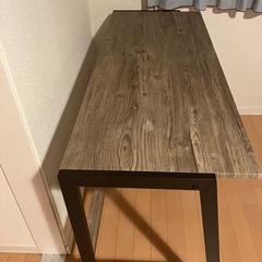 ダイニングテーブルの画像