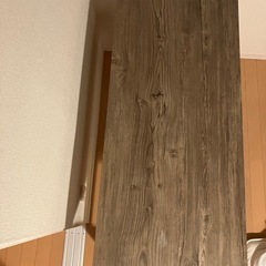 ダイニングテーブルの画像