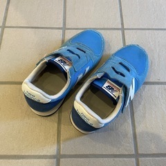 New Balance スニーカー 青の画像