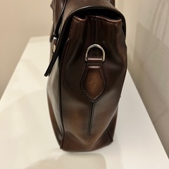 ベルルッティ エミーオ スクリットレザー ブリーフケースの画像