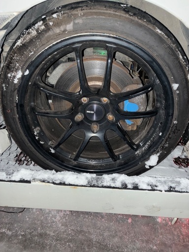 エンケイPF01 18インチ9.5J 4本