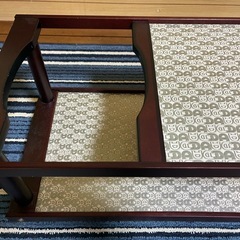 謎　テーブルの画像