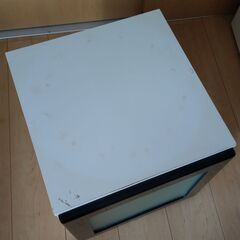 扉付きキューブボックスの画像