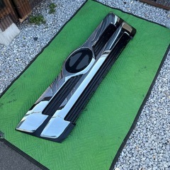 ⭐︎日野純正　レンジャー⭐︎4t ワイドボディ純正メッキフロントグリル♪の画像