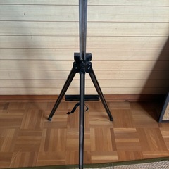 イーゼル　スタンドの画像