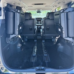 トヨタアルファード2. 5S Cパッケージの画像