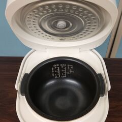 SHARP ジャー炊飯器 2019年製 KS-JC5-W 3合炊き ホワイトの画像