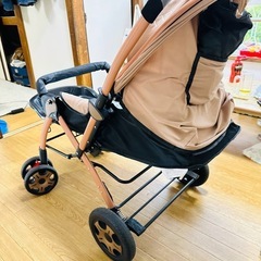 ベビーカー
の画像