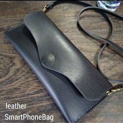 教室◆カードinレザースマホバッグの画像