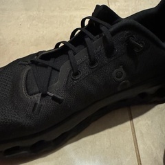 On オン スニーカー 24cm ブラックの画像