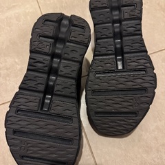 On オン スニーカー 24cm ブラックの画像