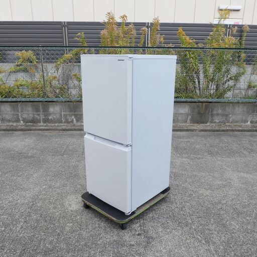 SHARP / シャープ 冷蔵庫　SJ-D15G-W  152L　2021年製