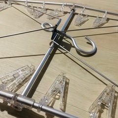 【美品】無印良品　アルミ角型ハンガー　24ピンチの画像