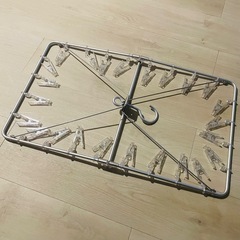 【美品】無印良品　アルミ角型ハンガー　24ピンチの画像