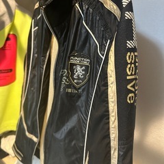 TEAM106 
ジャンパー の画像