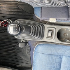 三菱ミニキャブトラック5速ボタン4WD/ハイ/レバーでスーパーロー付き車検なし一時抹消書類付き実動U62T/3G83/112972KM現状荷台3方開きの画像