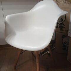 イームズ風チェア　ホワイトの画像