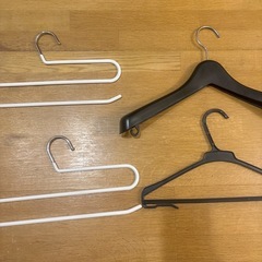滑らないハンガー26本、他2本の画像