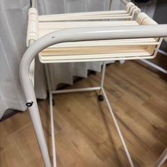 スラックスハンガー　ハンガーラック　の画像