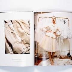 【新品未使用】Dior: The New Look Revolutionアート本の画像