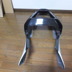 値下げしました。　CBR600F4i レプソルカラー 社外シートカウル 中古です。 　早い者勝ちです。の画像
