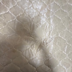 ダブルベッドの画像