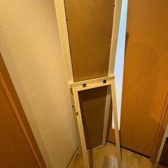 【0円・12/18引き取り限定】全身ミラー（白・木目フレーム）の画像