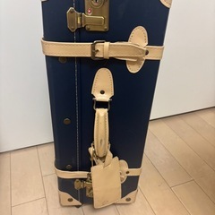 スーツケースの画像