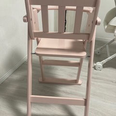 たためる木製 ベビー用チェア 椅子 さくらカラー ダイニング用 ハイチェアの画像