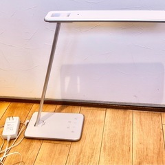 綺麗 オリンピア スタンドライト デスクライト ホワイト 調光可能 ☆配送応相談☆の画像