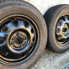 スチールホイール（スタッドレスタイヤ付）の画像