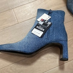 ZARAデニムショートブーツ　新品の画像