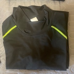 🉐激安‼️オールシーズン対応速乾通気性抜群ハイネック長袖ウェア5枚組み❣️の画像