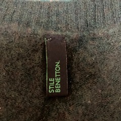 （men's3点）STYLE BENETTON ベスト、UNIQLO コットンカシミヤVネックセーター（長袖）、UNIQLO エクストラファインメリノクルーネックセーター（長袖） 　の画像