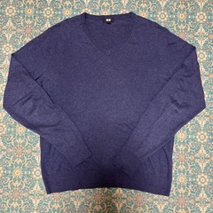 （men's3点）STYLE BENETTON ベスト、UNIQLO コットンカシミヤVネックセーター（長袖）、UNIQLO エクストラファインメリノクルーネックセーター（長袖） 　の画像