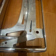 ニッサン　ナンバーフレーム中古品の画像