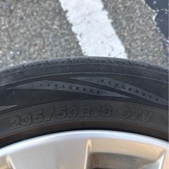 ホイール付きタイヤ235/50R18(アルファード20)の画像