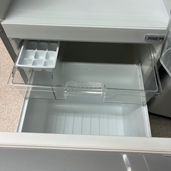 Panasonic 冷凍冷蔵庫 2013年製 NR-B145W-S形シルバーの画像