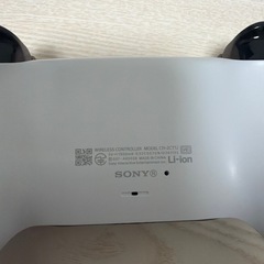 PS5 コントローラー 純正の画像