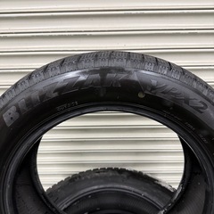 BRIDGESTONEスタッドレスVRX2タイヤのみ4本17インチの画像