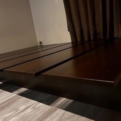 ベットフレームの画像