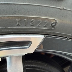 ホイール付きタイヤの画像