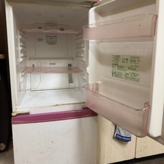 冷蔵庫　SHARPの画像