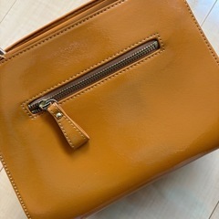 Samantha Vega（サマンサベガ）ハンドバッグ／キャメルの画像