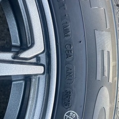 スタッドレスタイヤ　ノア　ヴォクシー　の画像