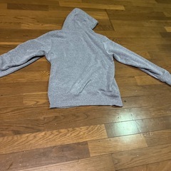 パーカー（グレー）の画像