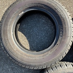 145R12 LT ダンロップ サマータイヤ　2本 6分山 1本 9分山の画像