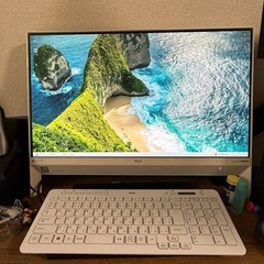 LAVIE all-in-one 一体型デスクトップPCの画像