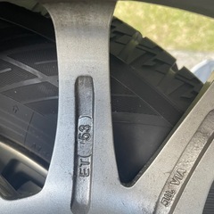 スタッドレスタイヤ 195/65R15 4本セット
の画像